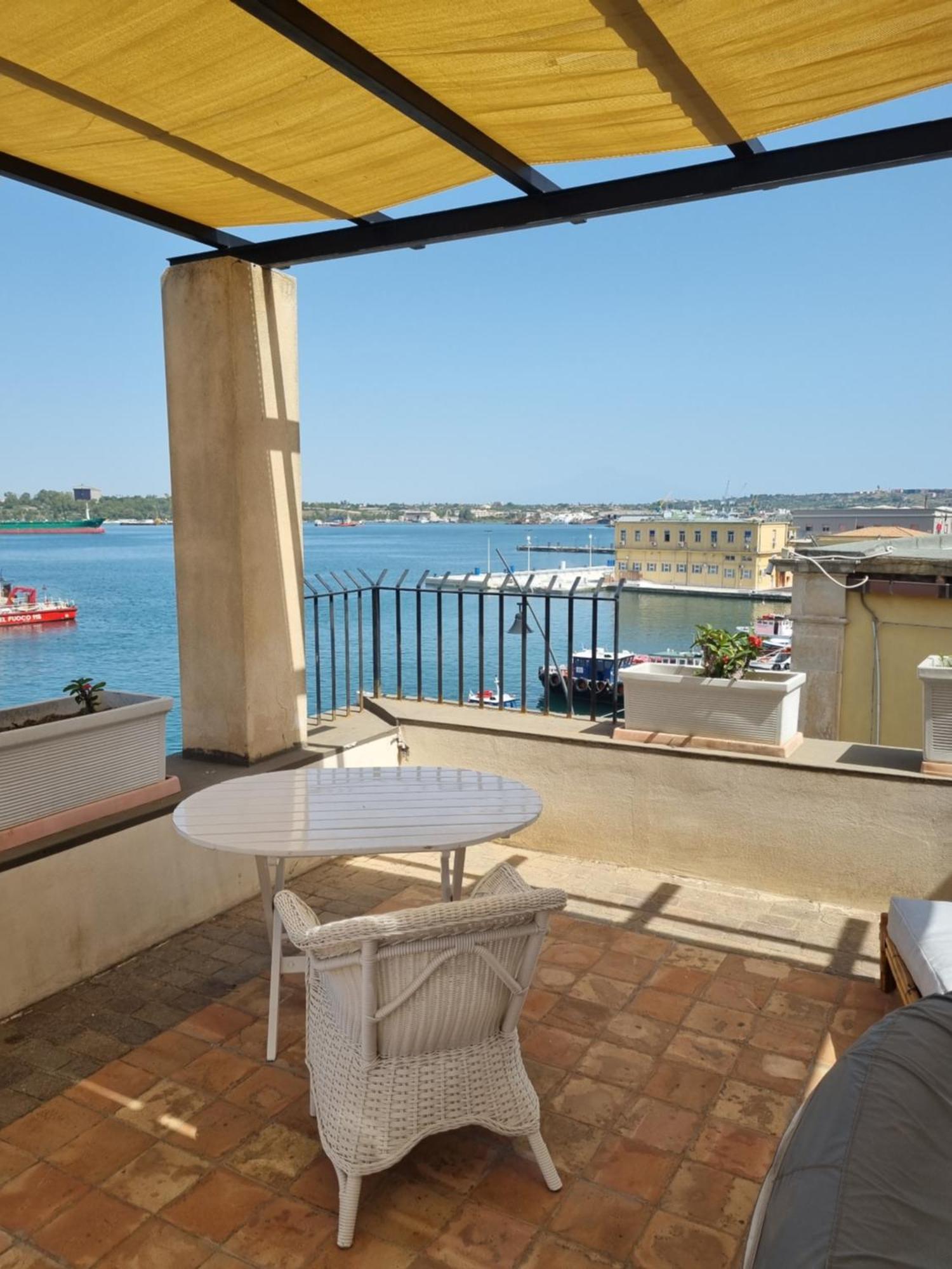 Villa Sul Molo Tra Siracusa E Catania Augusta Rom bilde